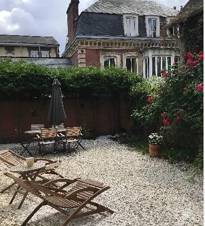 Prázdninový dům Maison Individuelle Dans Ancienne Ecurie Rouen
