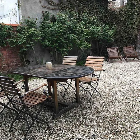 Maison Individuelle Dans Ancienne Ecurie *