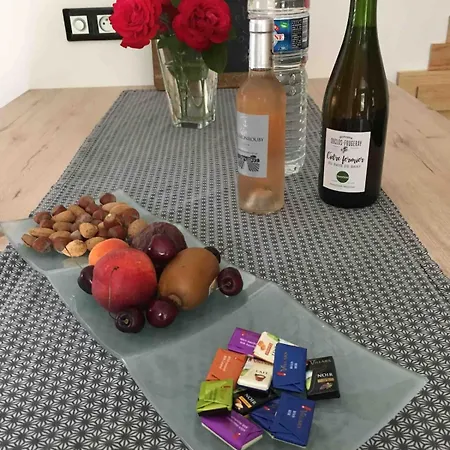 Maison Individuelle Dans Ancienne Ecurie *